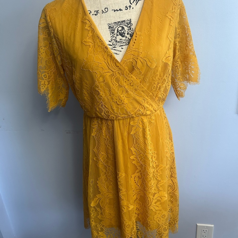 Miami Lace Midi Dress‎ in Mustard Yellow